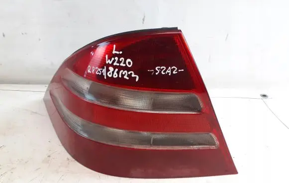 Mercedes-Benz S W220 Rear/tail lights