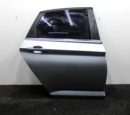 Volkswagen Jetta VII Rear door 17A833312