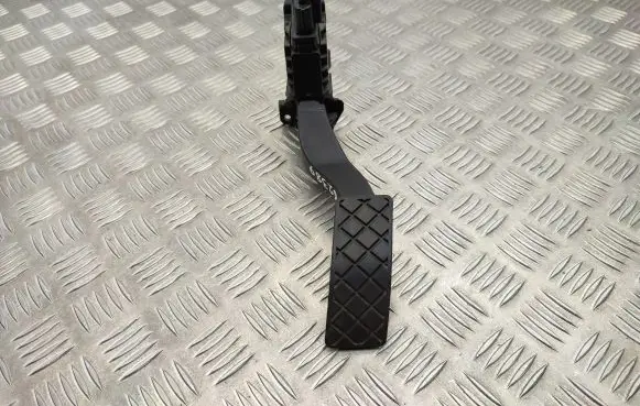 Seat Leon (5F) Accelerator throttle pedal 5Q1723503H