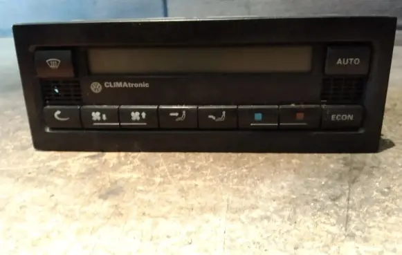 Volkswagen PASSAT B5 Climate control unit 3B1907044B 5HB00761710