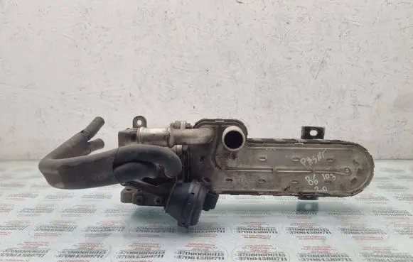 Volkswagen PASSAT B6 EGR valve cooler 038131513J