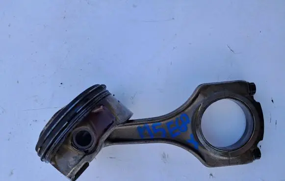 BMW M5 Piston with connecting rod 92L94