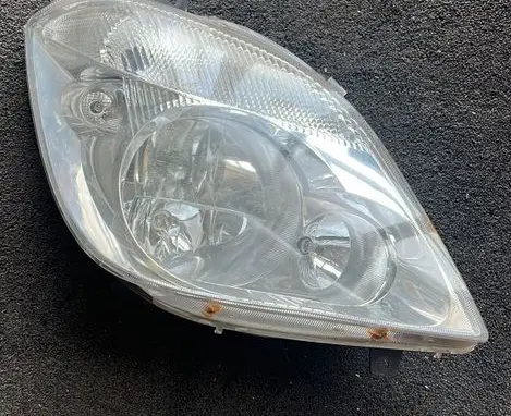 Mercedes-Benz Sprinter W906 Headlight/headlamp 9068200661