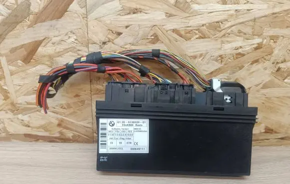 BMW 5 E60 E61 Comfort/convenience module 9136039 5WK49111