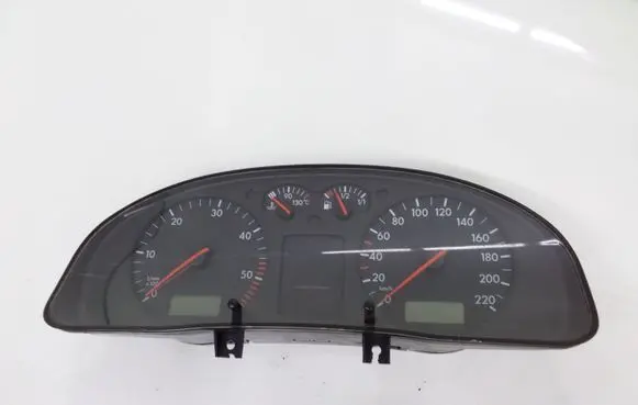 Volkswagen PASSAT B5 Speedometer (instrument cluster) 3B1919860C 110008919