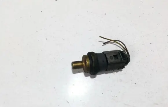 Audi A4 S4 B5 8D Coolant temperature sensor 06a919501