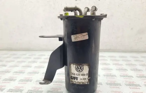Volkswagen Touran II Fuel filter housing 3C0127400D