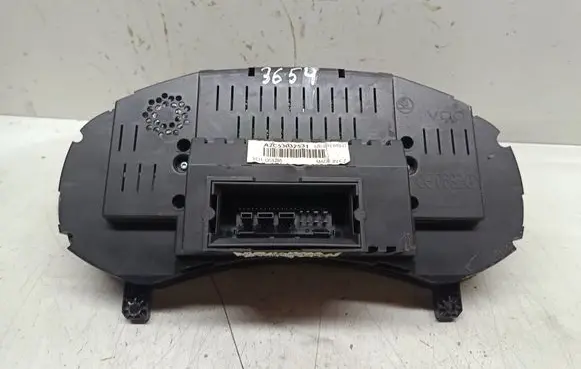 Speedometer (instrument cluster)