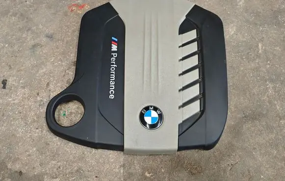 BMW 5 F10 F11 Engine cover (trim) 11147800350 7800350 1114780035001