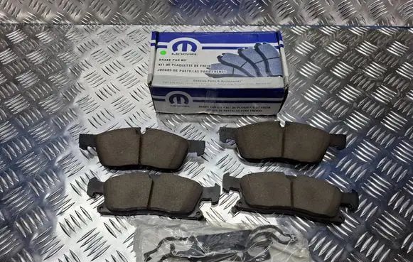 Dodge Durango III Brake pads (front) V1012369AA