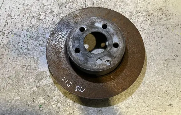 Mercedes-Benz E W212 Front brake disc