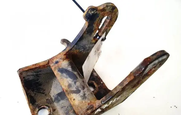 KIA Ceed Engine mounting bracket