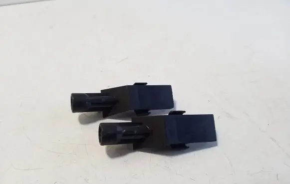 Honda CR-V Windshield washer spray nozzle 