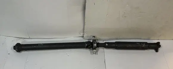 BMW X6 E71 Middle center prop shaft 7589129