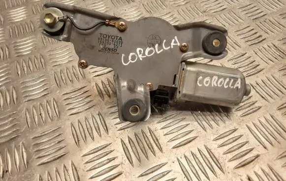 Toyota Corolla E120 E130 Rear window wiper motor 8513002020