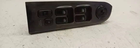 Hyundai Trajet Electric window control switch 620W03030