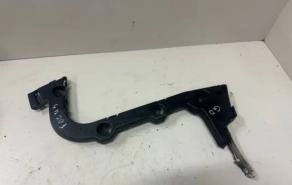 Seat Leon (5F) Rear bumper mounting bracket BM51N17E850A LKN0097A