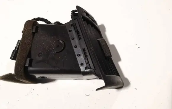 Audi A4 S4 B7 8E 8H Dash center air vent grill
