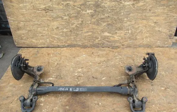 Opel Meriva B Rear axle beam 