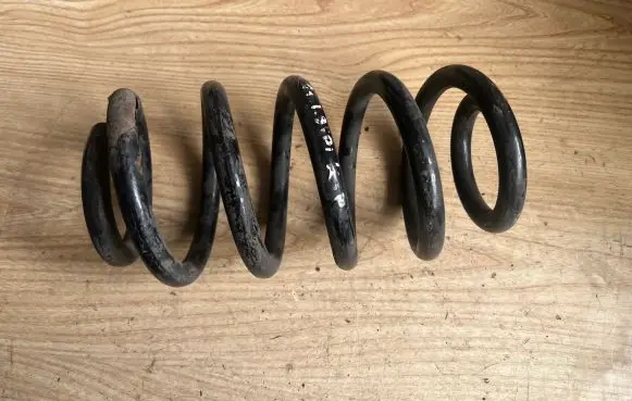 Audi A4 S4 B6 8E 8H Front coil spring 8E0411105CF 8E0411105EF