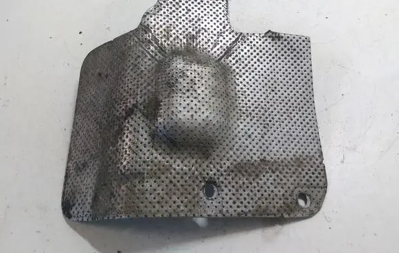 Opel Vectra C Heat shield in engine bay 