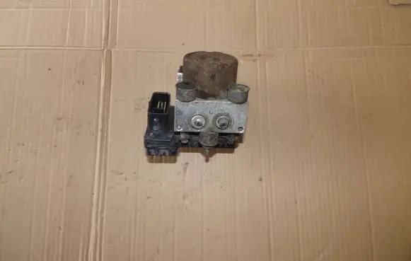 Mitsubishi Lancer ABS Pump MB52WDE42241
