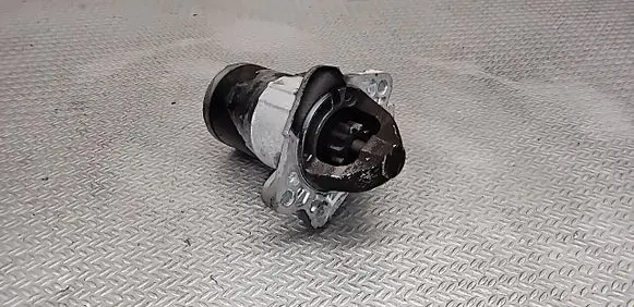 Mazda 2 Starter motor M000T32771