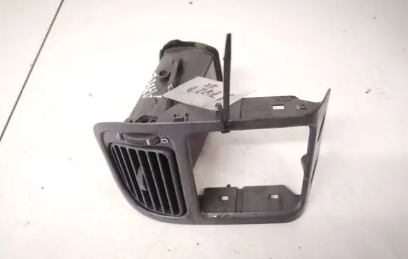 Volvo S40, V40 Dashboard side air vent grill/cover trim 30801846