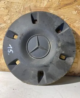 Mercedes-Benz Sprinter W906 R16 wheel hub/cap/trim A9064010025