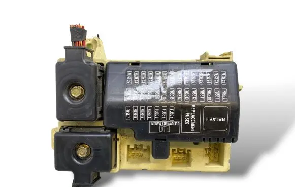 Jaguar S-Type Fuse module 1R8T14A067AB