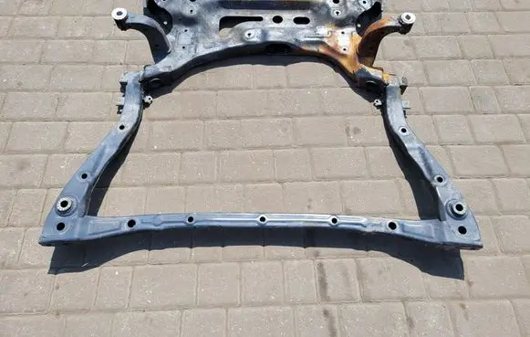 Hyundai Elantra VII Front subframe