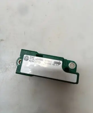 Volkswagen New Beetle Airbag deployment crash/impact sensor 1J0909606L 26990413 5WK42500