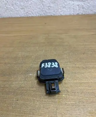 Mercedes-Benz C W205 Rain sensor 1013651900 F3838