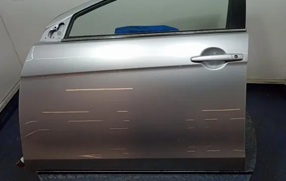 Mitsubishi Lancer VIII Front door