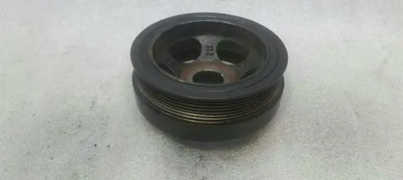 Mercedes-Benz CLS C219 Crankshaft pulley A6420300403