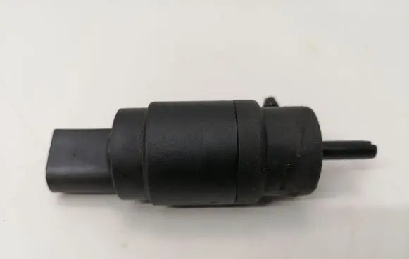 Mercedes-Benz C W203 Windscreen/windshield washer pump 3090179401
