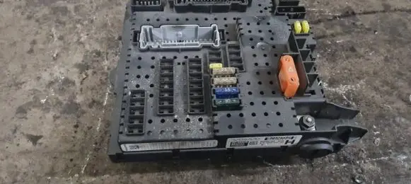 Volvo XC90 Fuse module 30786646