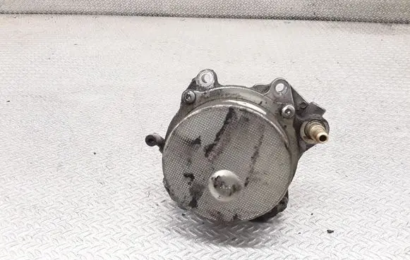 Opel Insignia A Vacuum pump