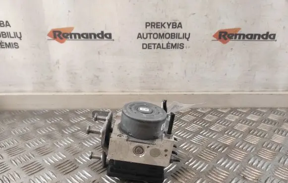 Mercedes-Benz C W205 ABS Pump A2534310200