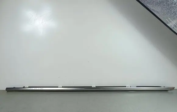 KIA Sorento IV Front door glass trim molding 82210R5001 P5325001