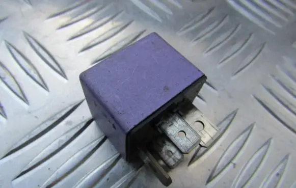 Renault Megane I Other relay 12V50A03525 12V50A03.525