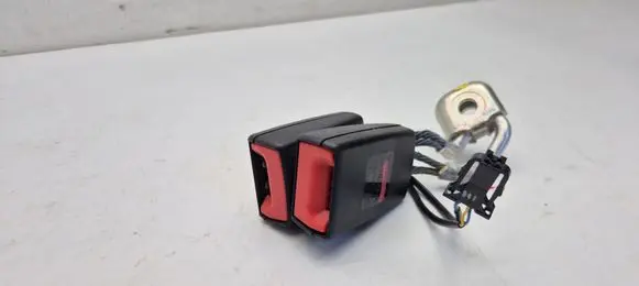 Volkswagen Golf VI Rear seatbelt buckle 5K0857739C