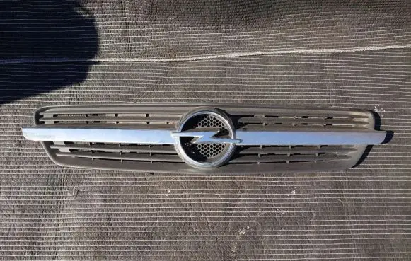 Opel Meriva A Front grill 13117843