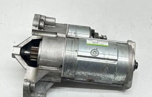 Peugeot Traveller Starter motor D8R28 220526113000 903925