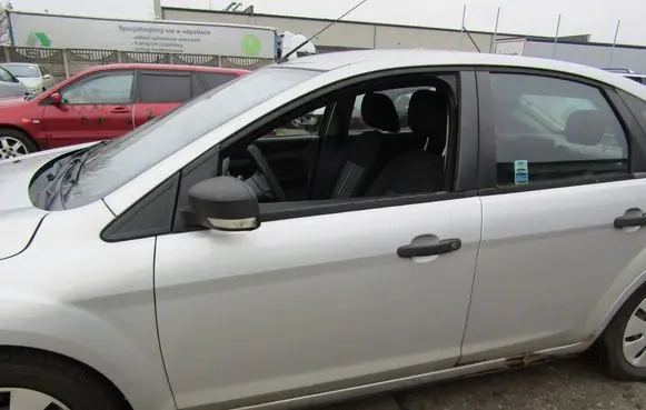 Ford Fusion Front door 