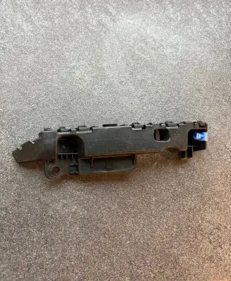 Chevrolet Cruze Front bumper mounting bracket 95291687