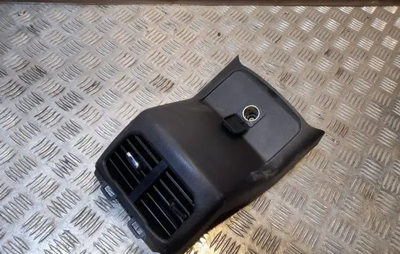 Ford Fusion II Rear air vent grill DS73F045A12PIA1