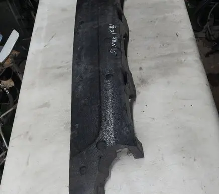 Front bumper foam support bar
