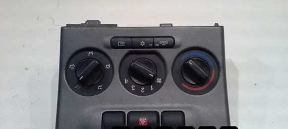 Opel Zafira A Climate control unit 732