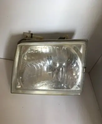 Ford Ranger Headlight/headlamp 11016302 UM9551210A